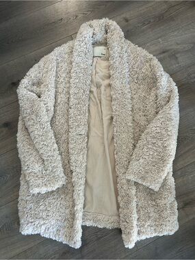 Wilfred Plush Open-Front Teddy Jacket in Light Cream